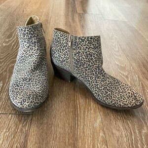 Lucky Brand Cheetah Print Booties - Size 10